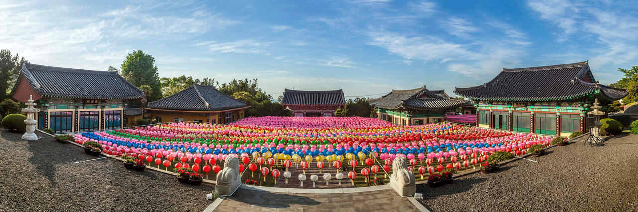 Buddha's Birthday 2014 at Geungnaksa Temple