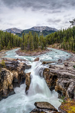 Sunwapta Falls