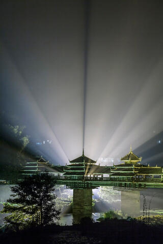 ChengYang Bridge Portrait