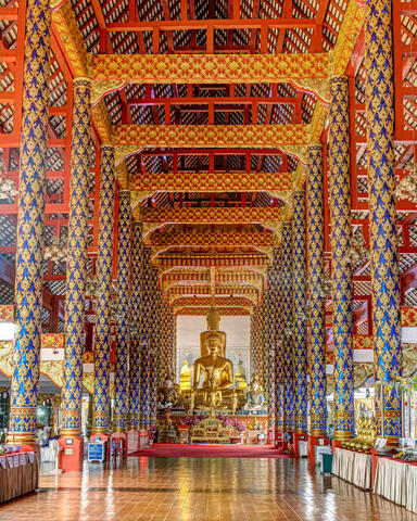 Wat Suan Dok Interior