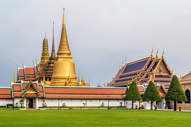 The Grand Palace and the Emerald Buddha Temple