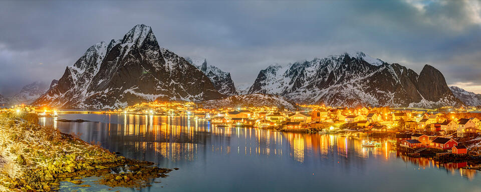 Reine at Night