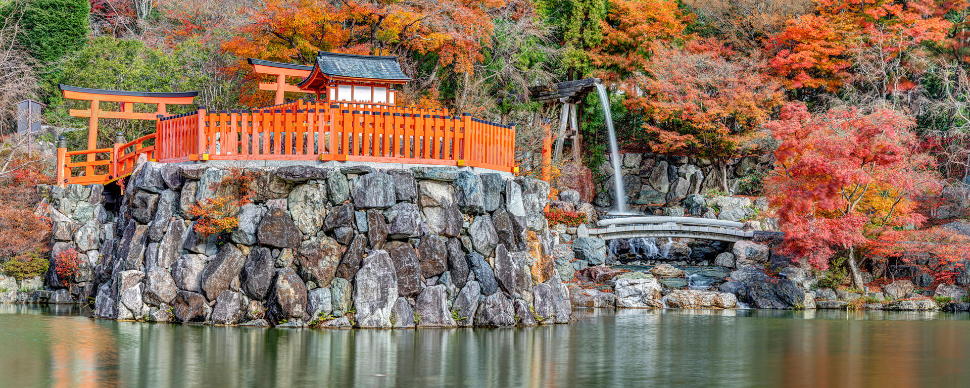 Katsuoji Panorama Katsuo-ji is another beautiful temple that is a bit difficult to reach as a tourist. It is several miles from Osaka, the nearest...