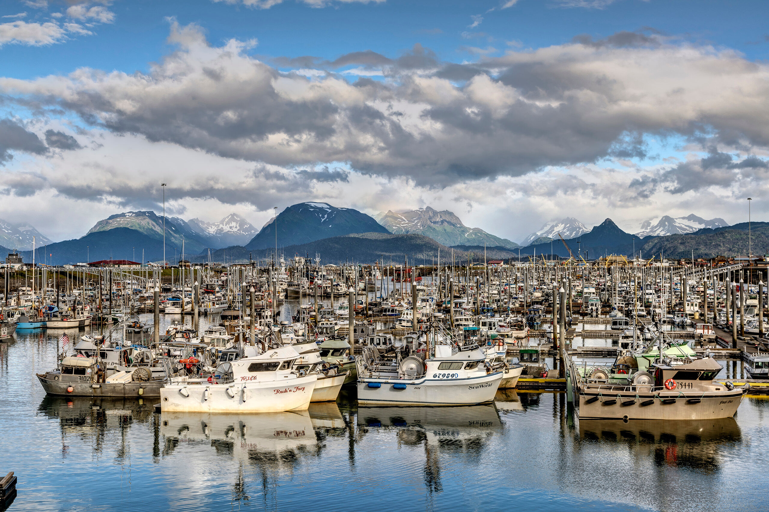 Fishing Boats in Homer Homer, Alaska, is a nice little town. With a population of roughly 5,000, this photo makes it seem like there are as many boats...