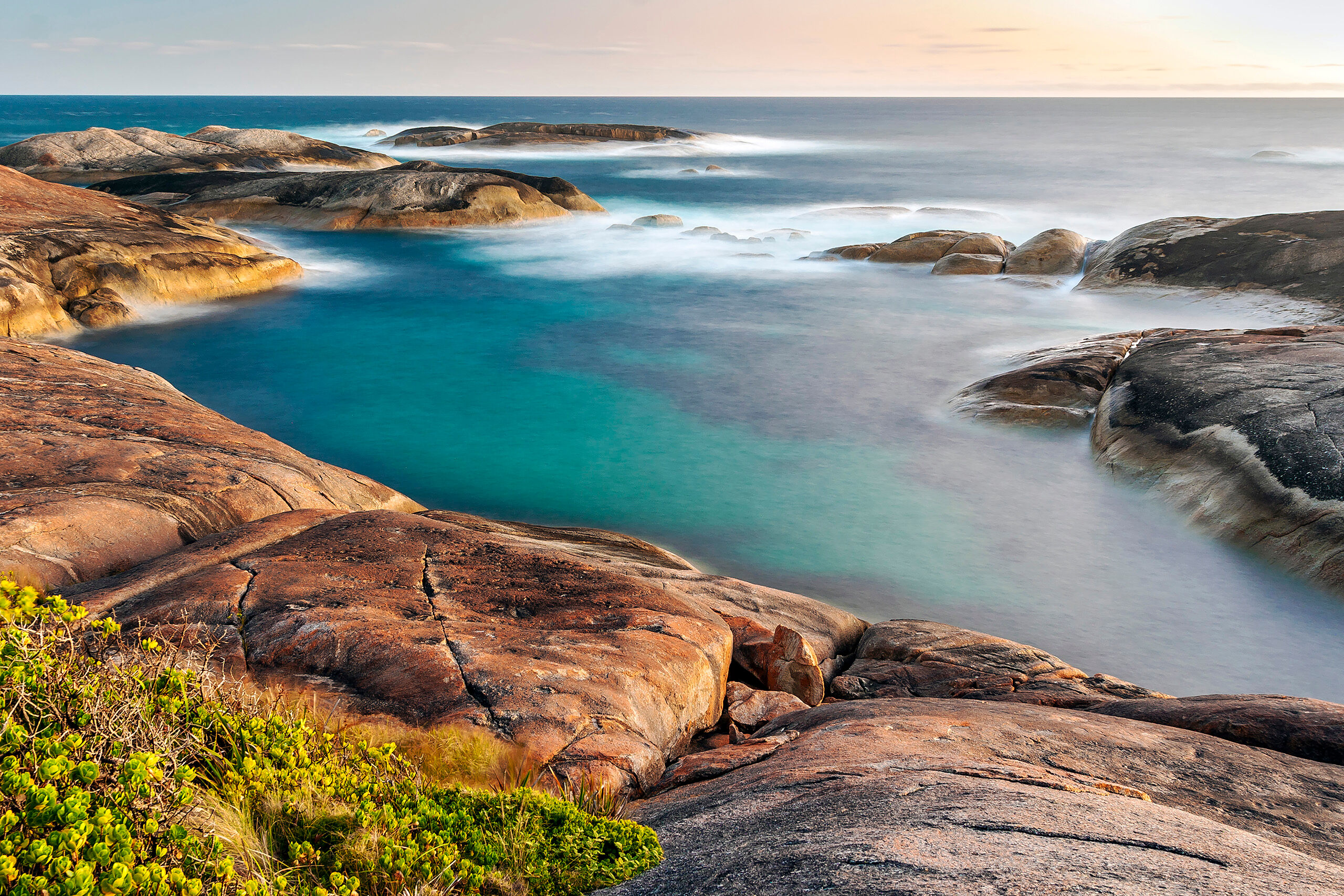 Dusk at William Bay National Park Located in the southwest corner of Western Australia, William Bay National Park is a gem. It occupies less than 2,000 hectares...
