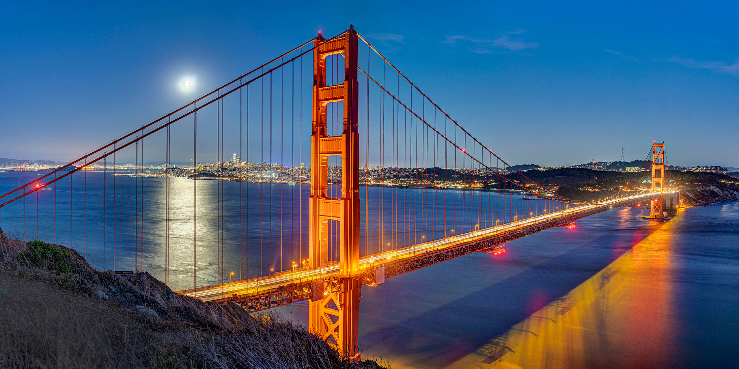 Golden Gate Panorama The Golden Gate Bridge has been shot to death, but this doesn't make it any less beautiful. I was lucky enough to be in the San...