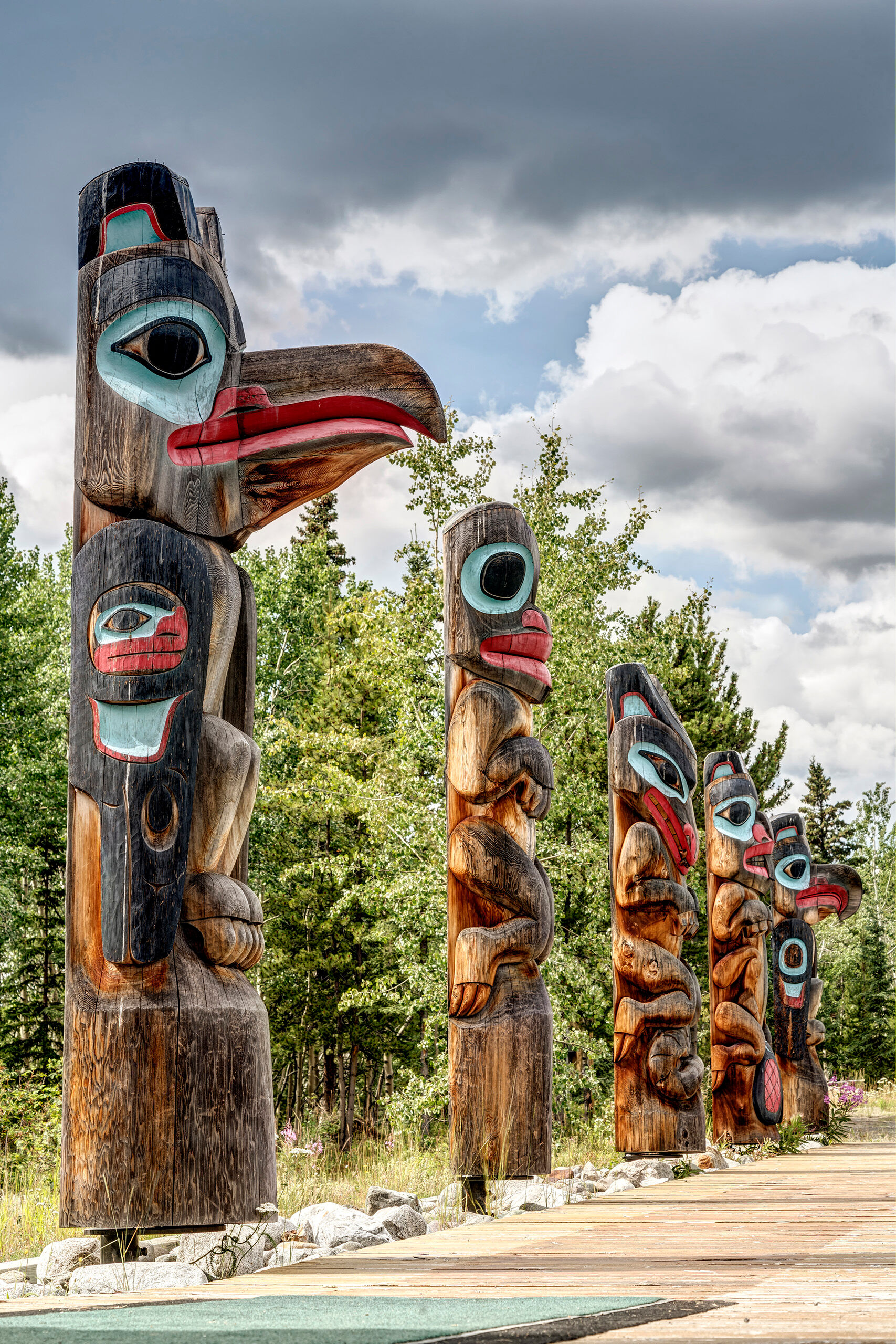 Tlingit Totems The Tlingit are Indigenous people of the Pacific Northwest Coast of North America. These totem poles are made by Tlingit people...