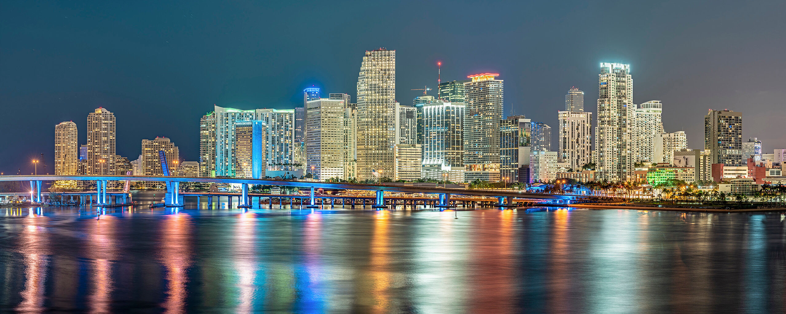 Downtown Miami Starting in 2018, every time I visited a new city, and had the opportunity to do so, I made it a point to try and photograph...