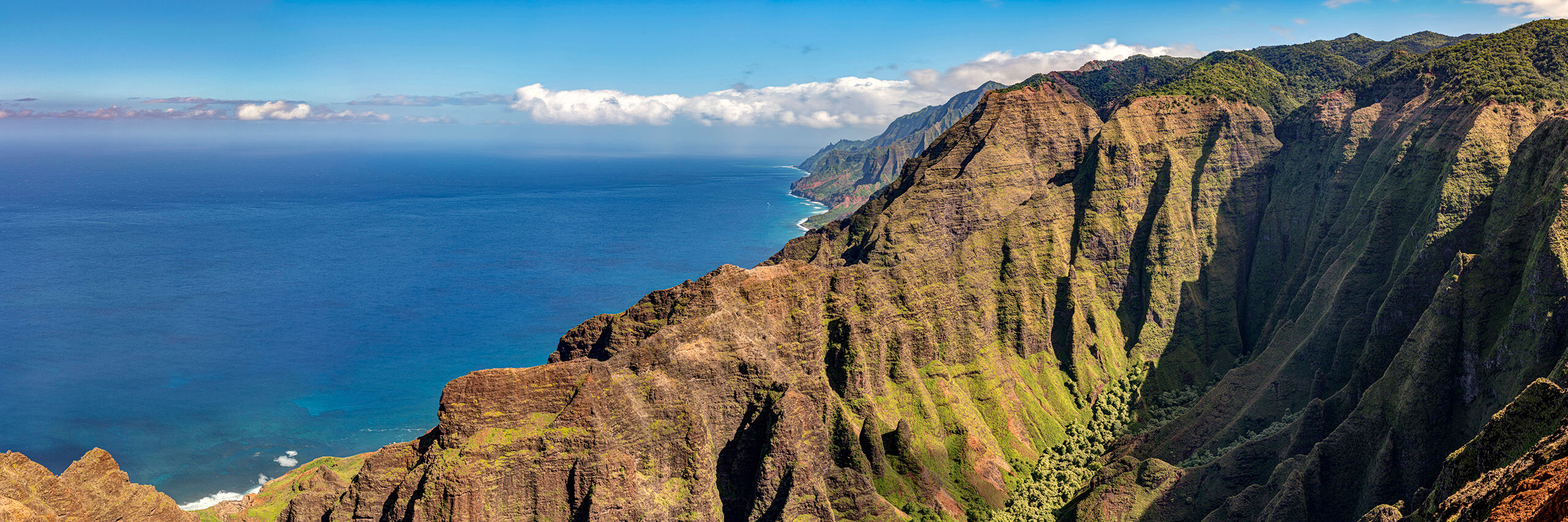 Na Pali Panorama Ground access to Kaua'i's spectacular Na Pali Coast is limited and difficult in the best of times, but when I visited the island...