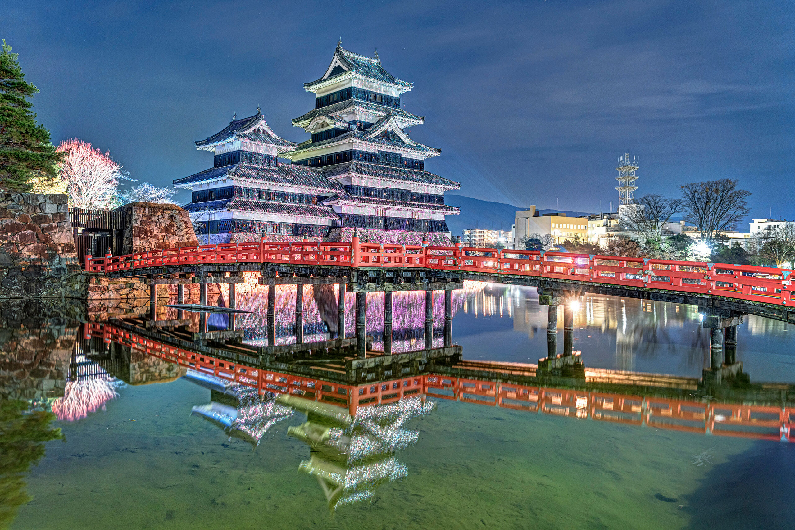 Matsumoto Lightshow Matsumoto City, which lies less than 50 miles southwest of Nagano, was, for me, a surprise highlight of Japan, and Matsumoto...