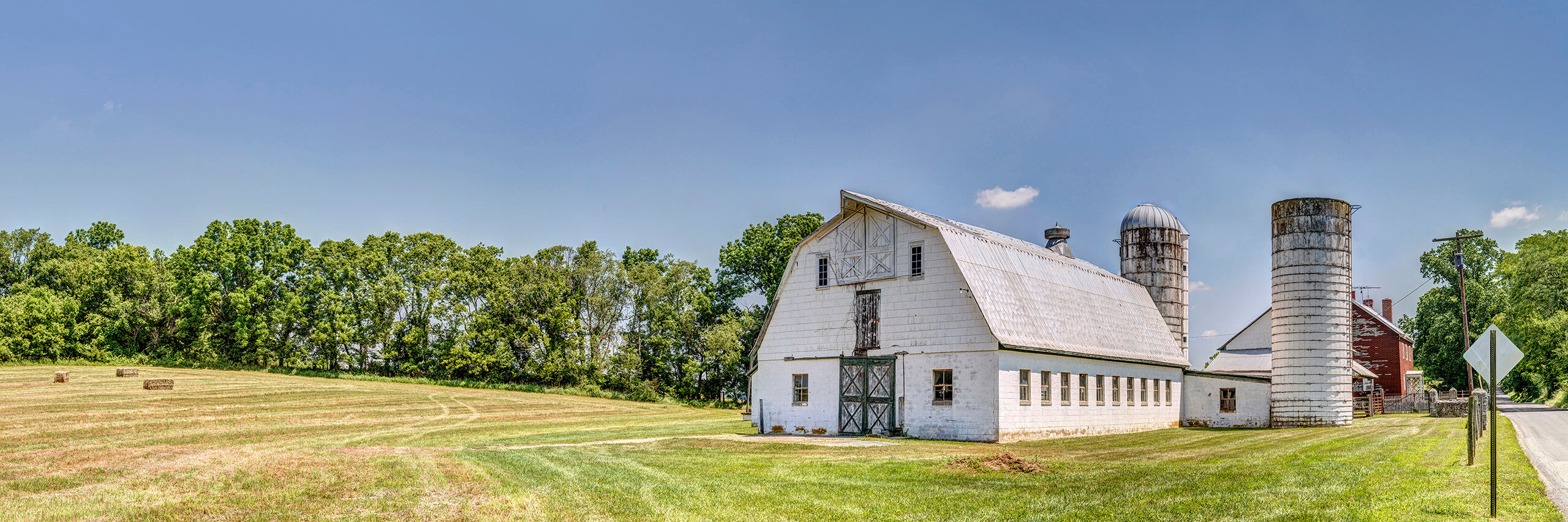 Farm in Maryland My photography certainly focuses on nature, and epic landscapes, but I sometimes like to switch it up and shoot some different...