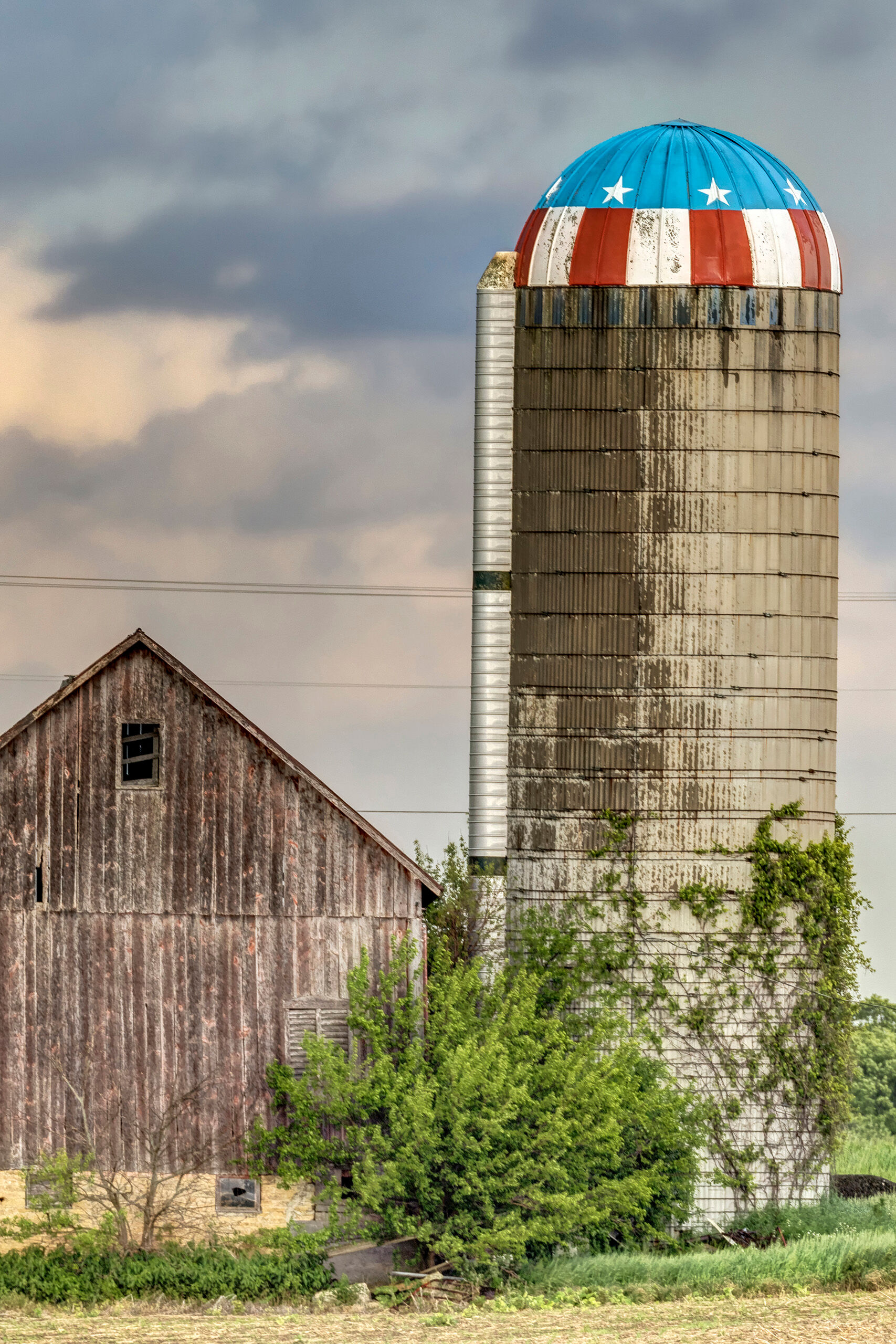 Patriotic Silo I spent several months in the summer of 2017 driving around the American Midwest, as I attended art shows in the region. The...