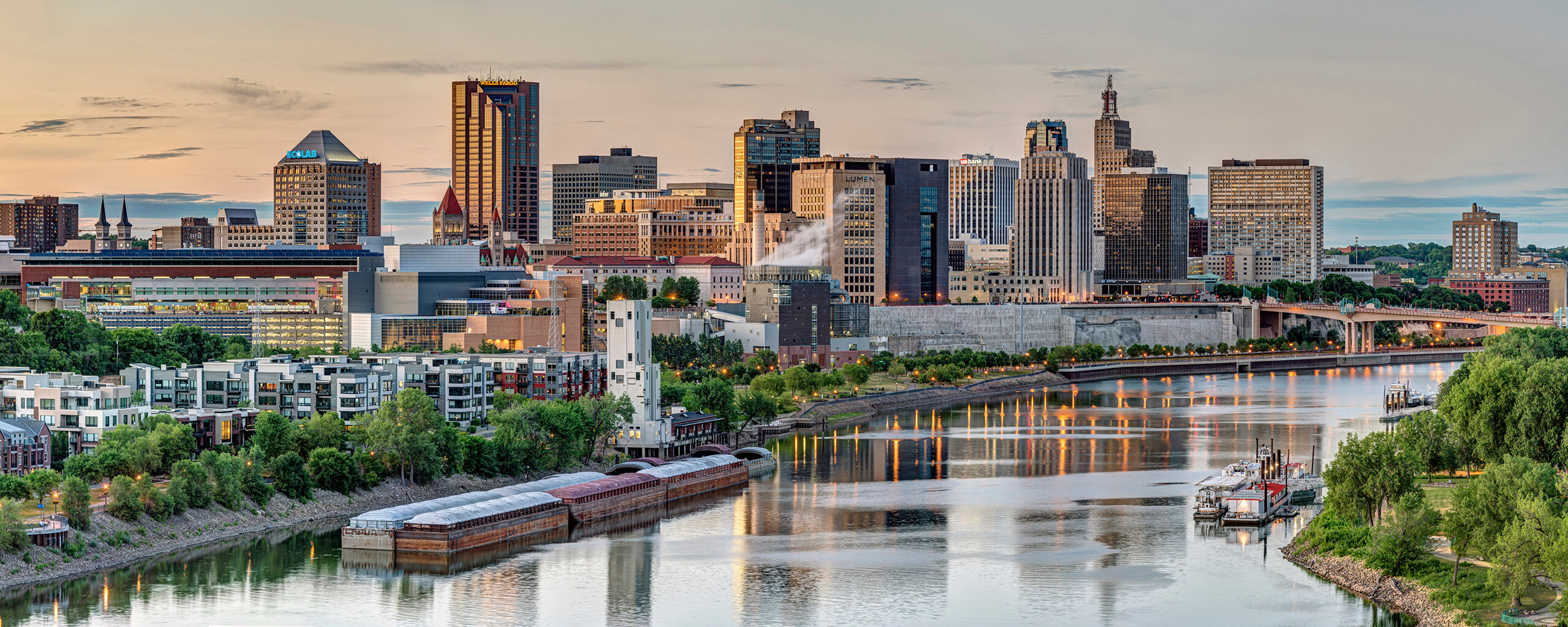 Saint Paul Sunset I shot the Minneapolis skyline in the summer of 2018 – the first year I really began photographing American city skylines...