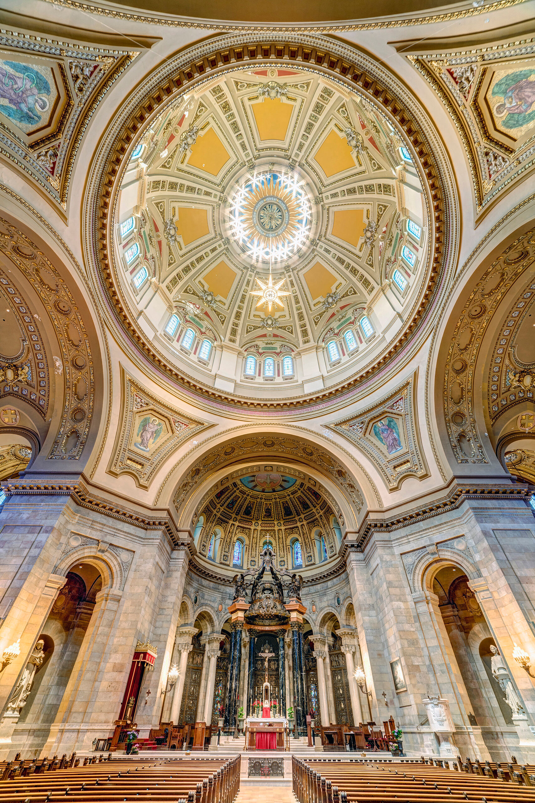 Saint Paul's Cathedral I don't do too much architectural and / or interior photography, but this is something I'd like to do more of, when opportunities...