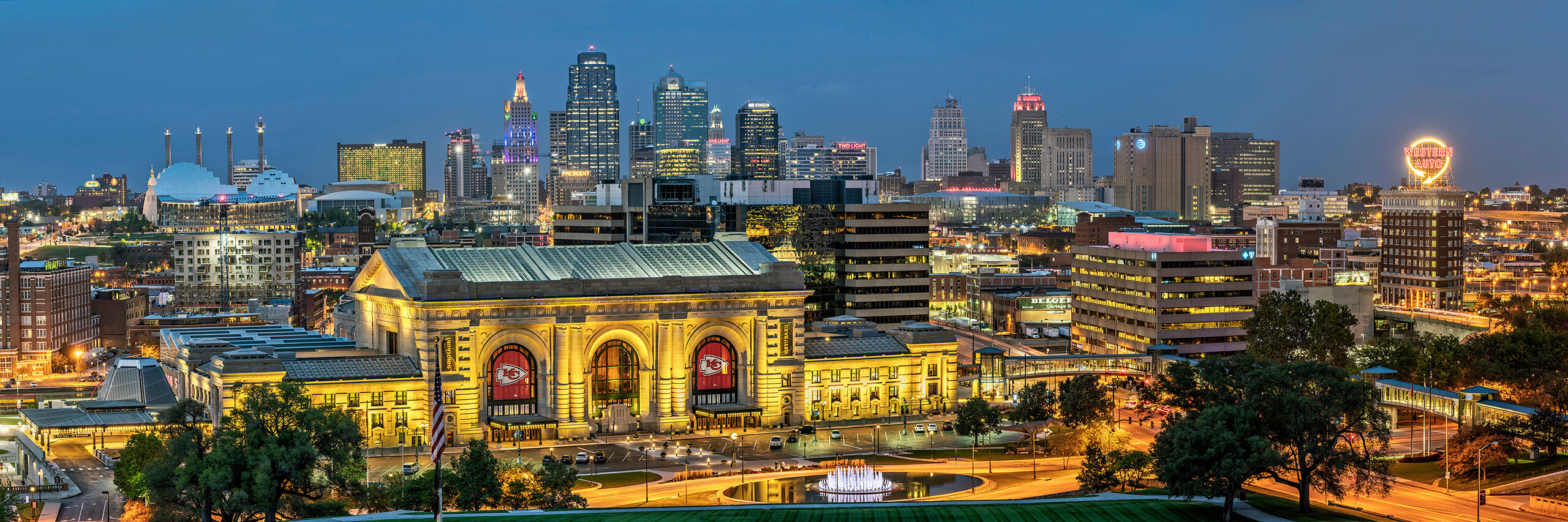 Kansas City Panorama 2018 During the fall of 2018, I did a quick tour of cities on the East Coast, and the Midwest. One of the cities I was fortunate enough...