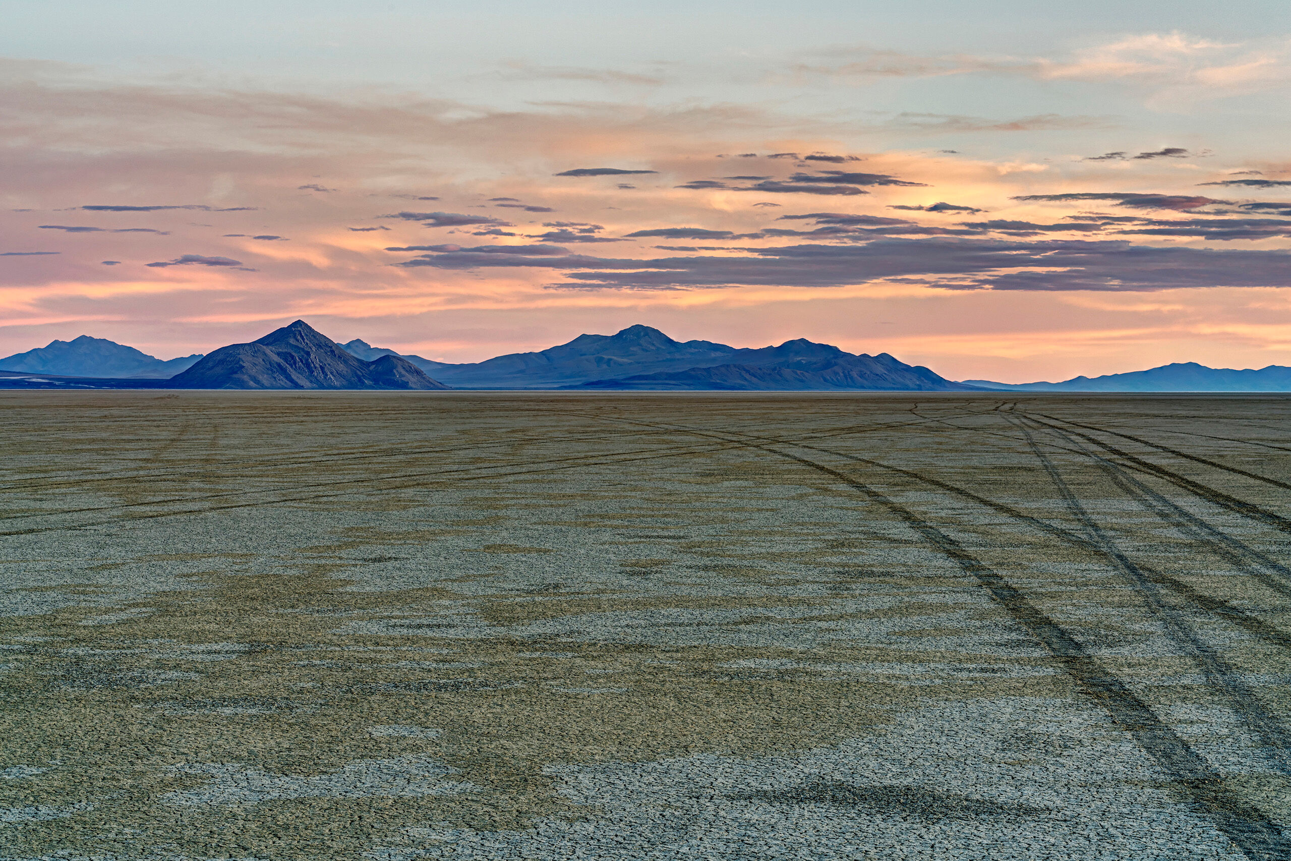 Black Rock Sunset When the 2020 COVID-19 stay-at-home orders came to an end, I hopped in my van and made my way to Nevada. After visiting Great Basin National Park, my intention