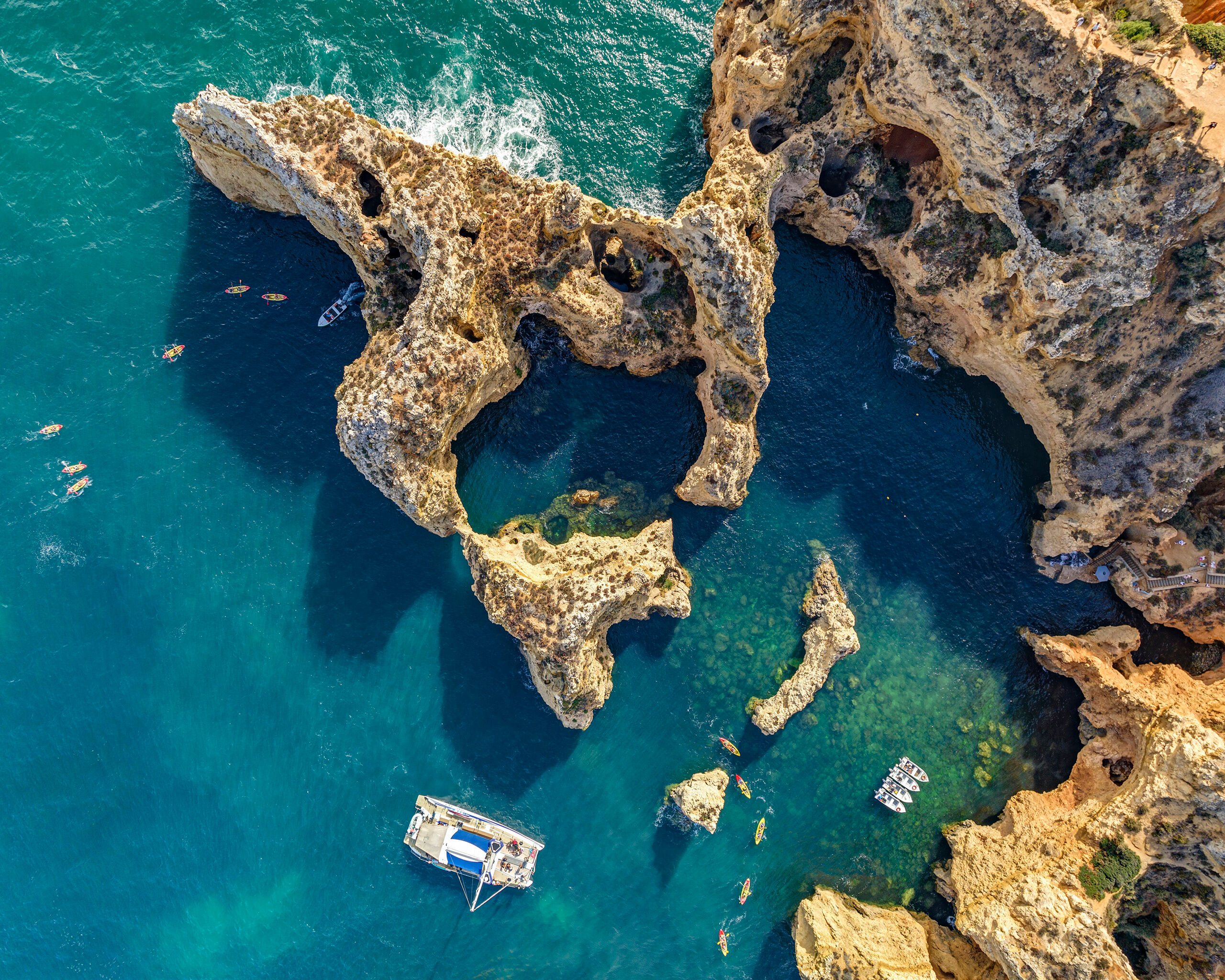 Lagos Grotto from Above I bought a drone near the end of 2021, but didn't get much use out of it for a few years. Portugal's beaches made a perfect excuse...