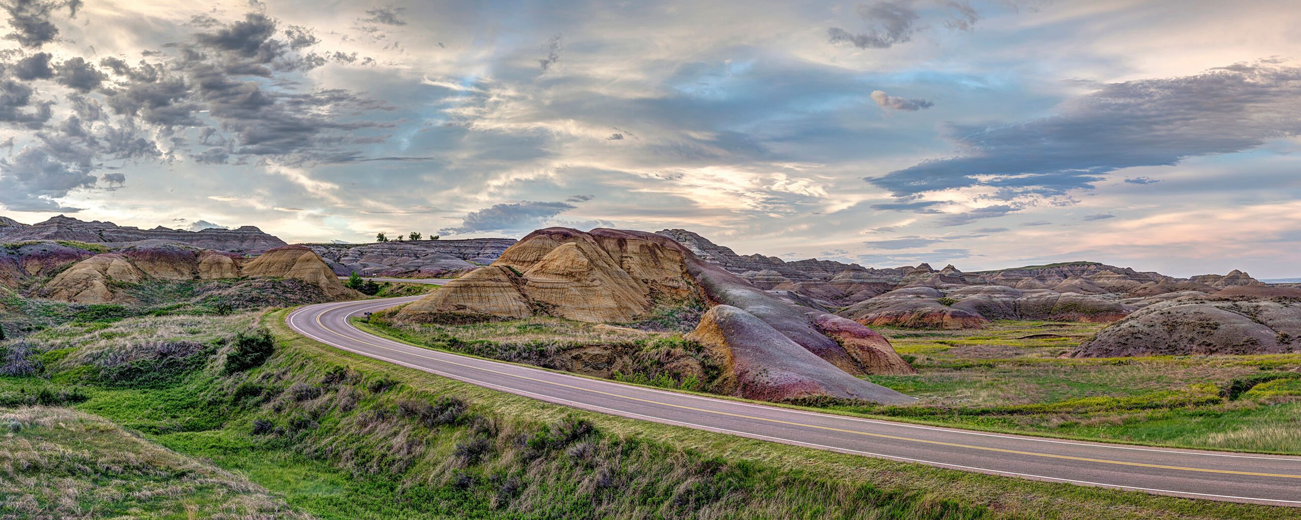 Badlands Loop I spent less than 24 hours in South Dakota's Badlands National Park during the summer of 2020. This allowed me one sunset and...