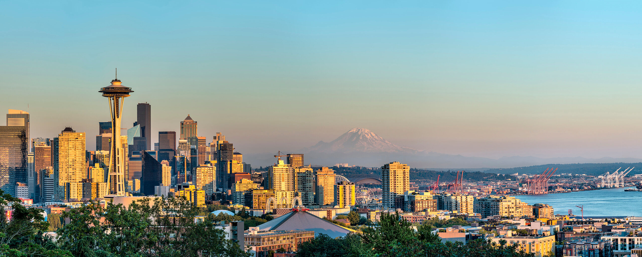 Beautiful Afternoon in Seattle Seattle is a nice place. It reminds me of my (kind of) hometown of Denver, Colorado... but with an ocean. I'd love to spend some...